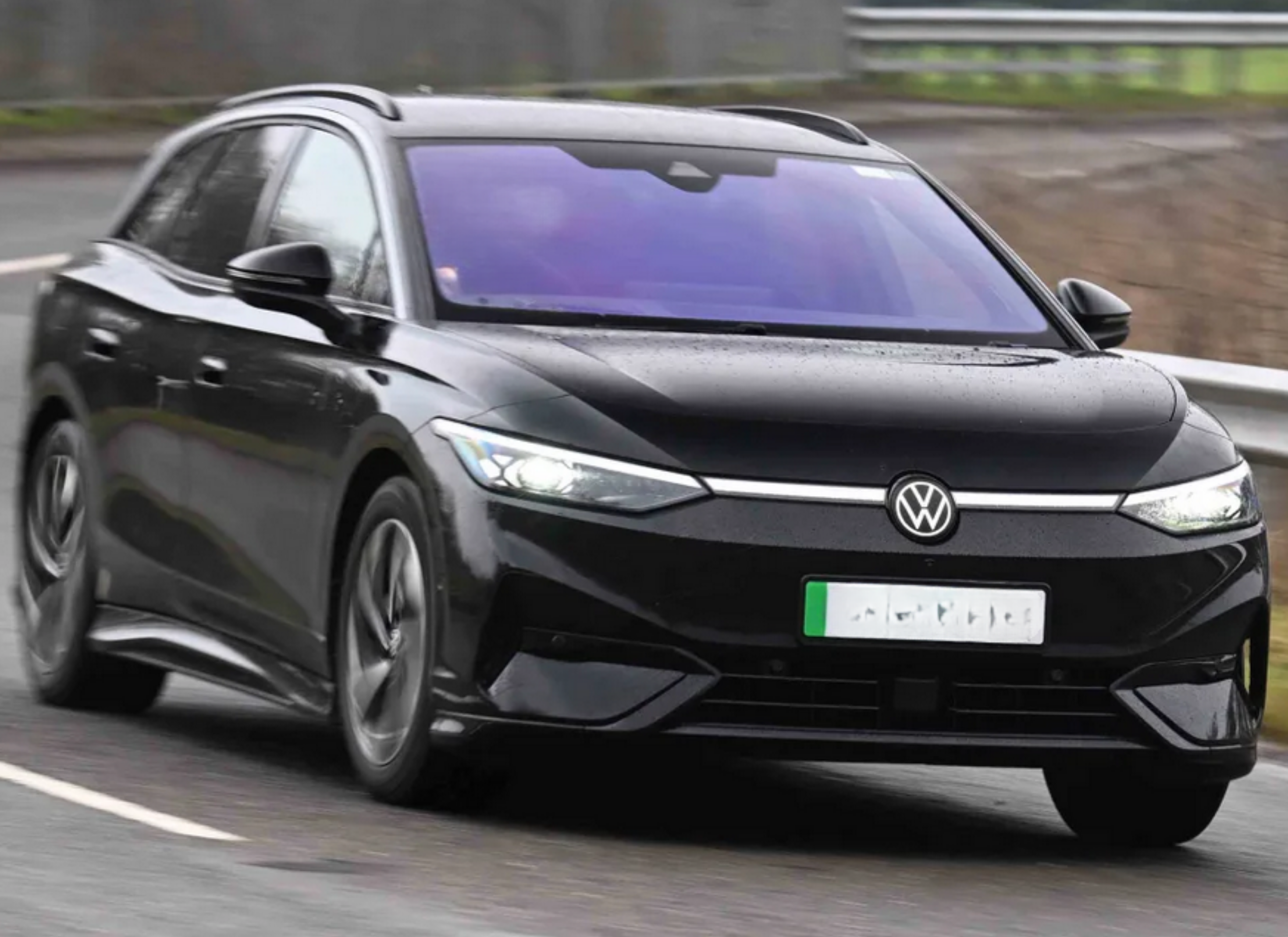 VOLKSWAGEN ID.7 250kW 4MOTION GTX Plus 86kWh 5dr Auto